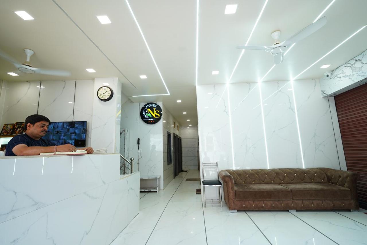 Hotel New Sundaram 150 Mtrs From Dargah アジュメール エクステリア 写真