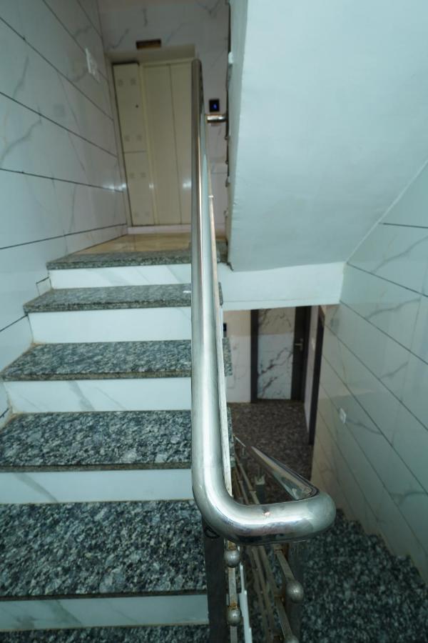 Hotel New Sundaram 150 Mtrs From Dargah アジュメール エクステリア 写真