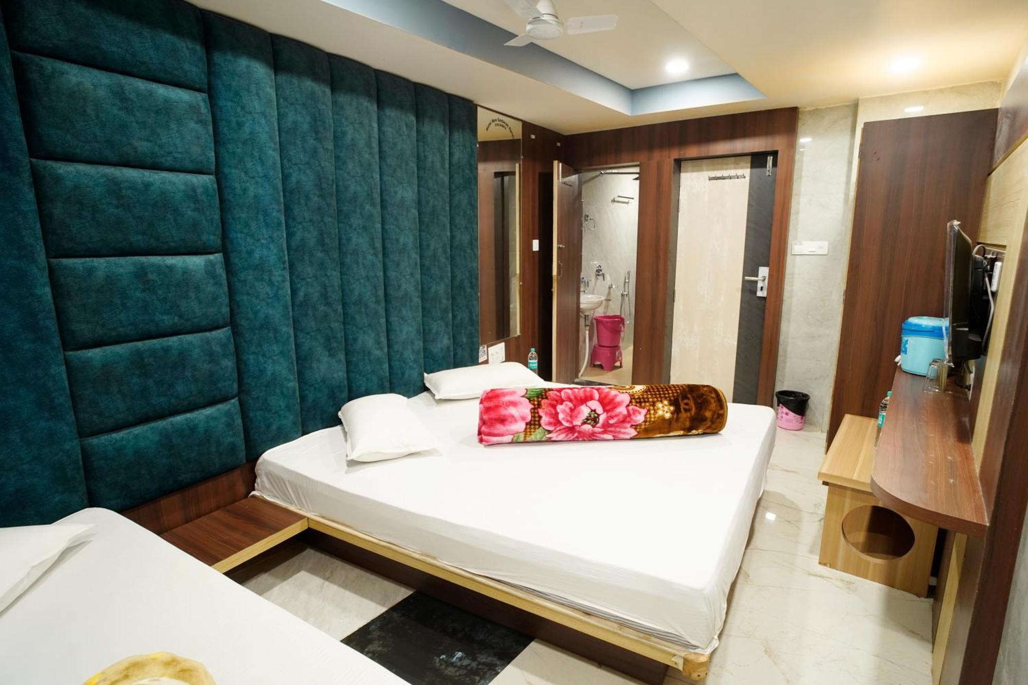 Hotel New Sundaram 150 Mtrs From Dargah アジュメール エクステリア 写真